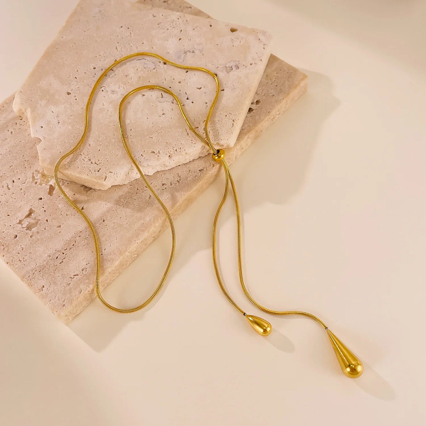 Collier pendentif goutte d'eau en acier inoxydable doré, style Europe et Amérique, bijou de clavicule pour femme