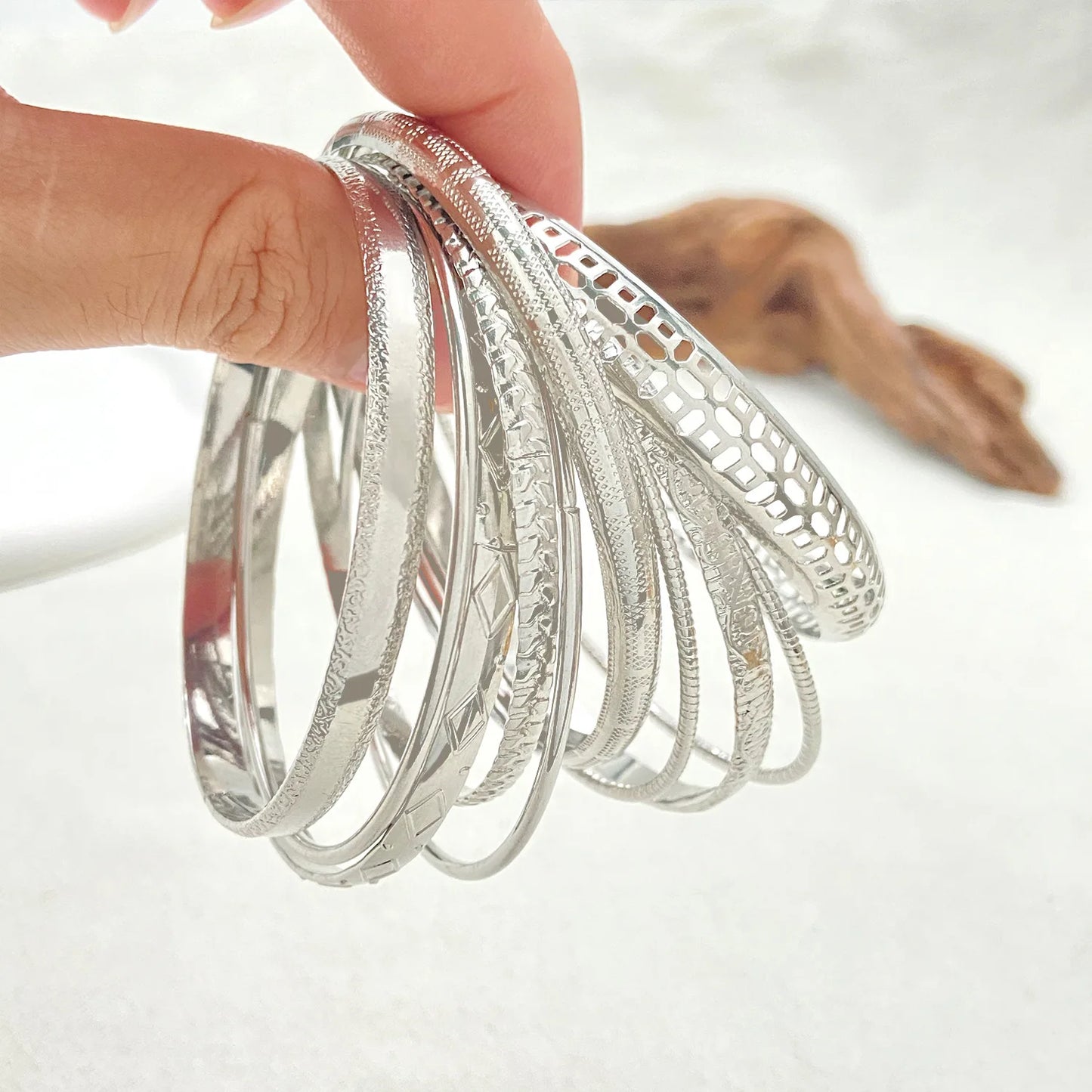 Bracelets tendance en acier inoxydable pour femmes et hommes, style torsadé, couleur or et argent, bijoux tendance streetwear gothiques, idées cadeaux.