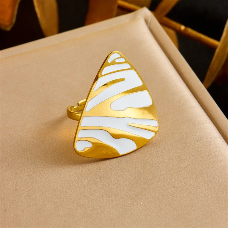 Ensemble collier, boucles d'oreilles et bague DIEYURO en acier inoxydable 316L à rayures blanches de tigre, pour femmes et jeunes filles. Un cadeau idéal pour les fêtes !