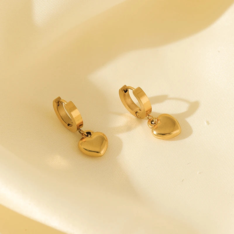 Ensemble collier, bracelets et boucles d'oreilles EILIECK en acier inoxydable 316L, motif cœur et plaqué or 18 carats, style tendance et étanche.