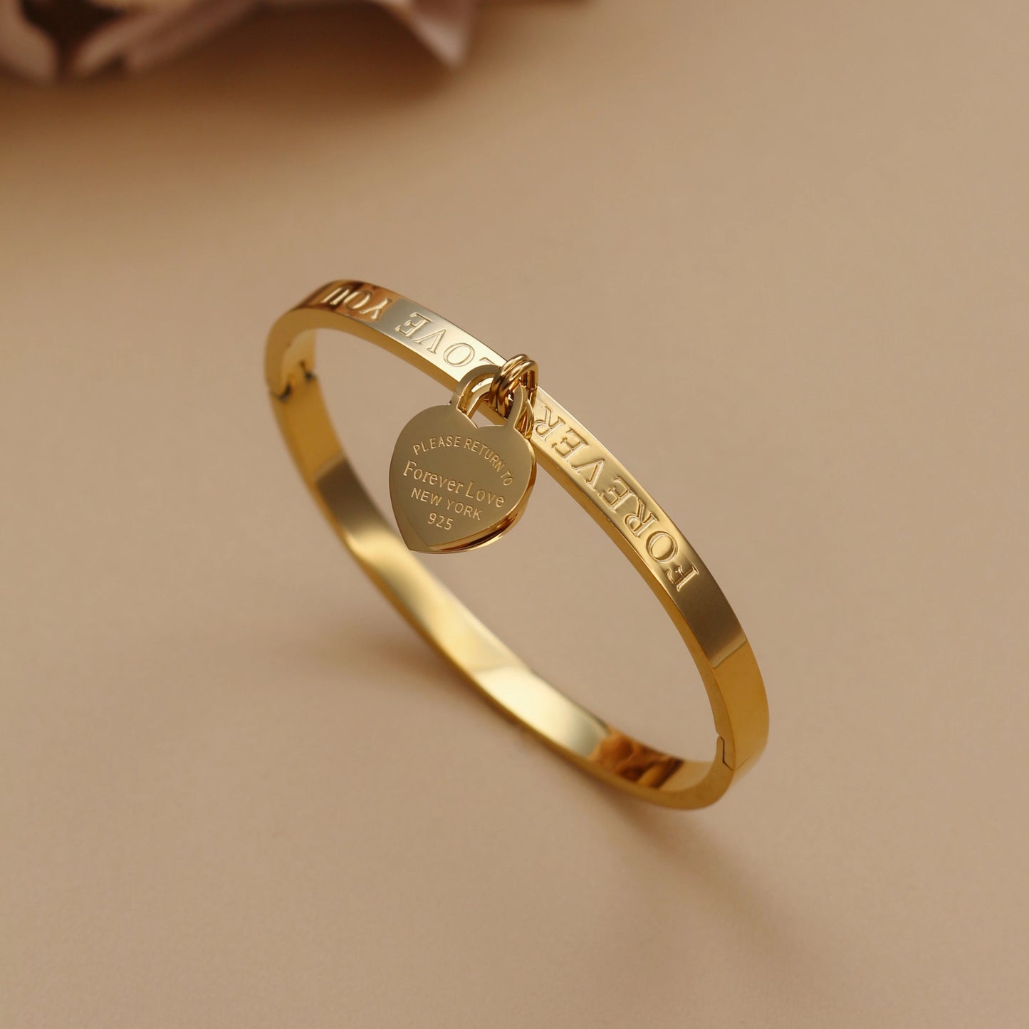 Bracelets et joncs classiques tendance en acier inoxydable doré Bracelet double cœur pêche