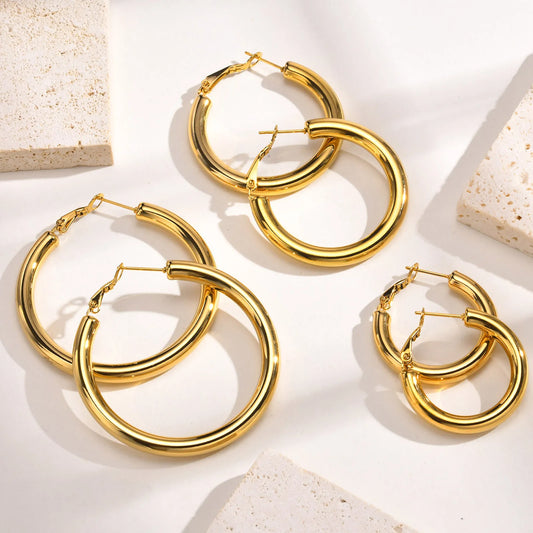 Boucles d'oreilles créoles rondes 30/40/50 mm pour femme, bijoux minimalistes classiques en acier inoxydable plaqué or 18 carats, hypoallergéniques