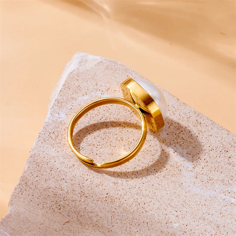 DIEYURO Ensemble de bijoux fantaisie en acier inoxydable 316L : collier, boucles d'oreilles et bague carrées avec grosse perle. Idéal pour femme et jeune fille. Un cadeau parfait pour les fêtes !