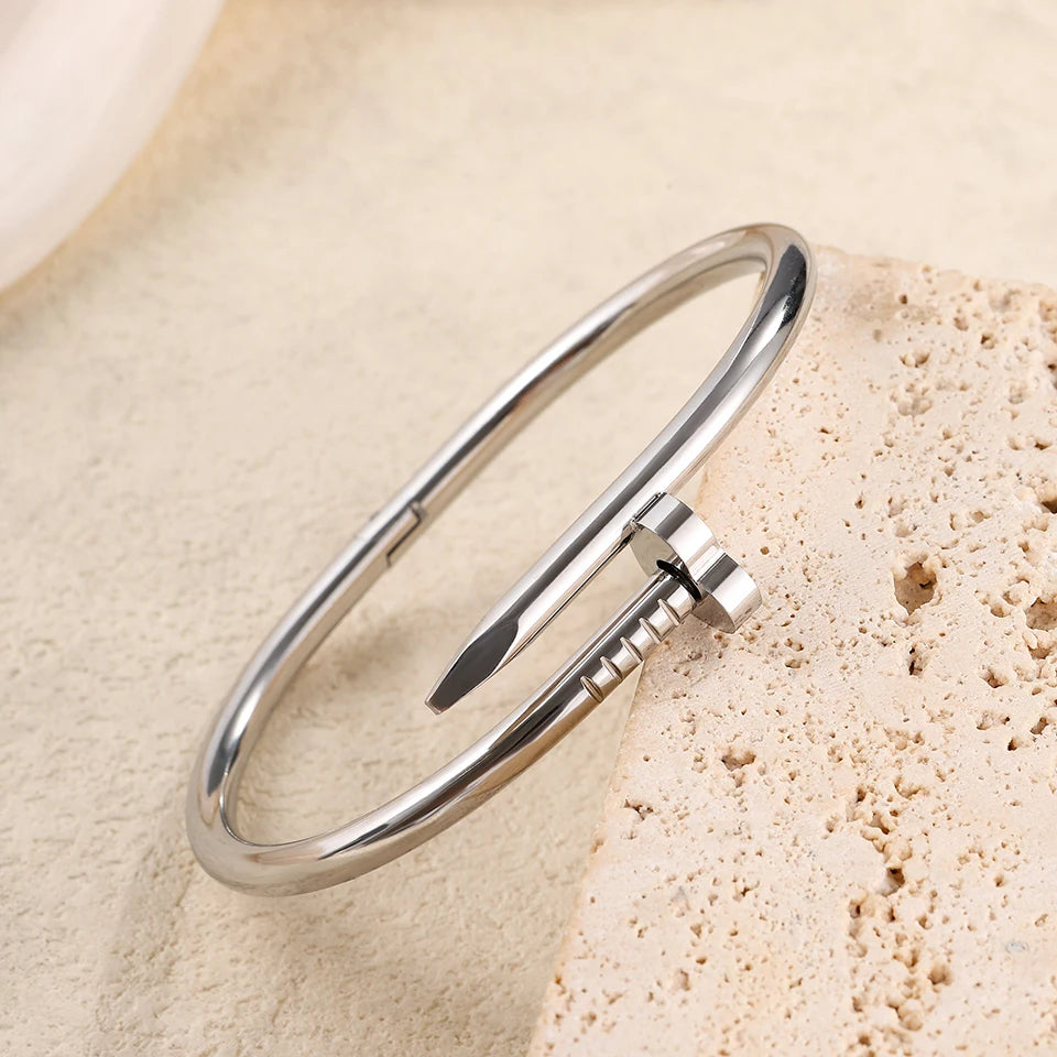 ZAKOL Lot de 3 bracelets en acier inoxydable brillants en forme de cœur, ornés de strass, style hip-hop rock, à empiler. Bijoux tendance.