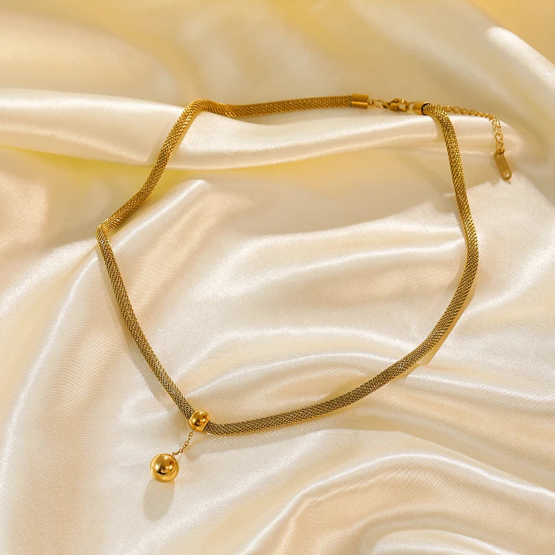 Collier ras du cou EILIECK en acier inoxydable 316L couleur or avec pendentif en perles creuses, inaltérable, idéal pour les cadeaux de fêtes.