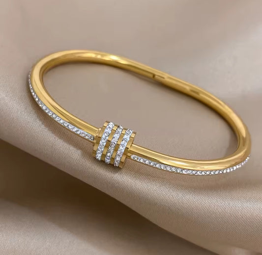 Bracelet a perles blanches