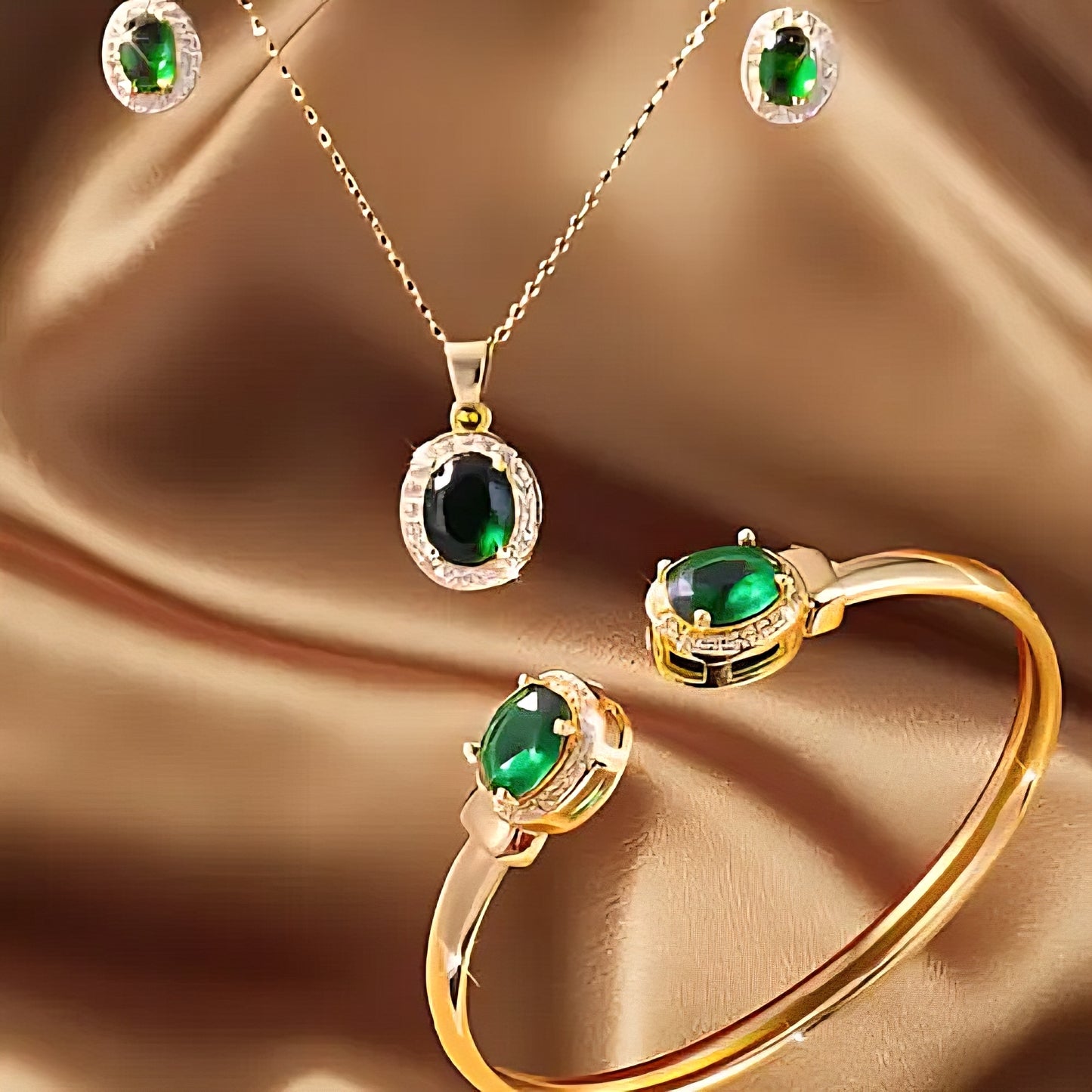 Parure de bijoux en acier inoxydable avec des pierres en émeraude vertes