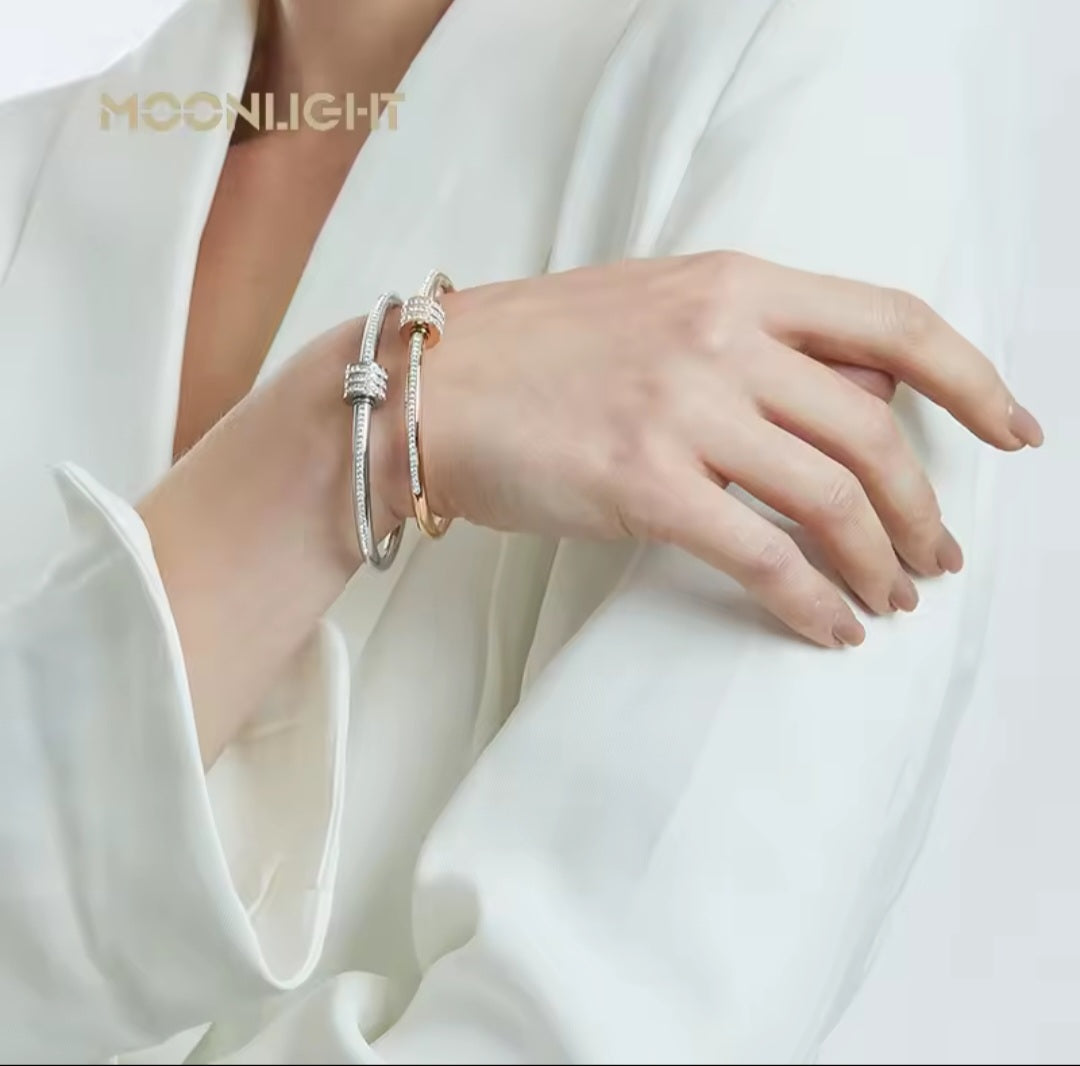 Bracelet a perles blanches