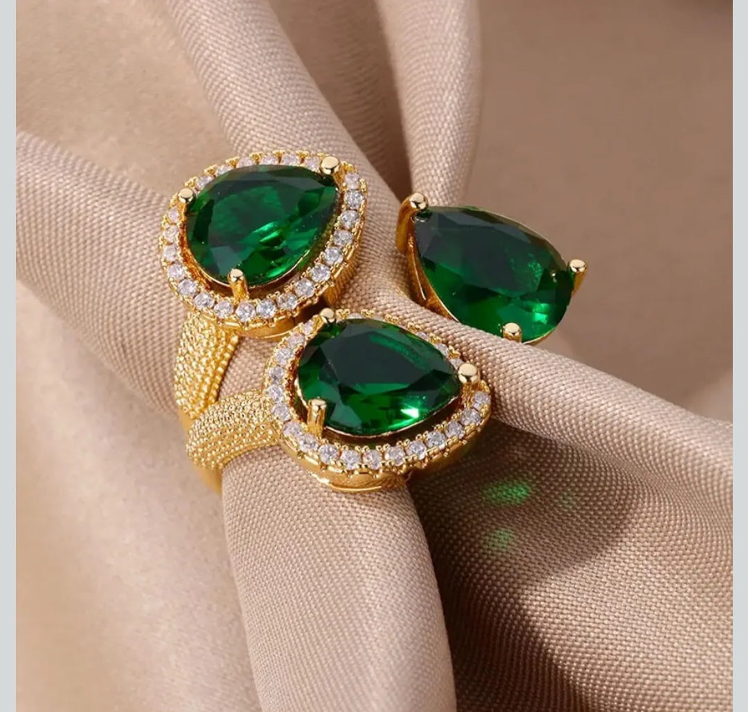 Bague a perle émeraude vert