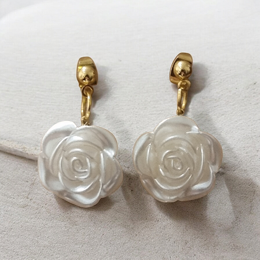 Boucle motif fleural